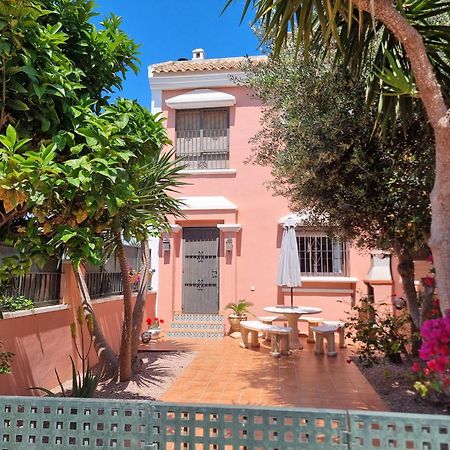 Calle Carlos Primero, Roda Exterior photo