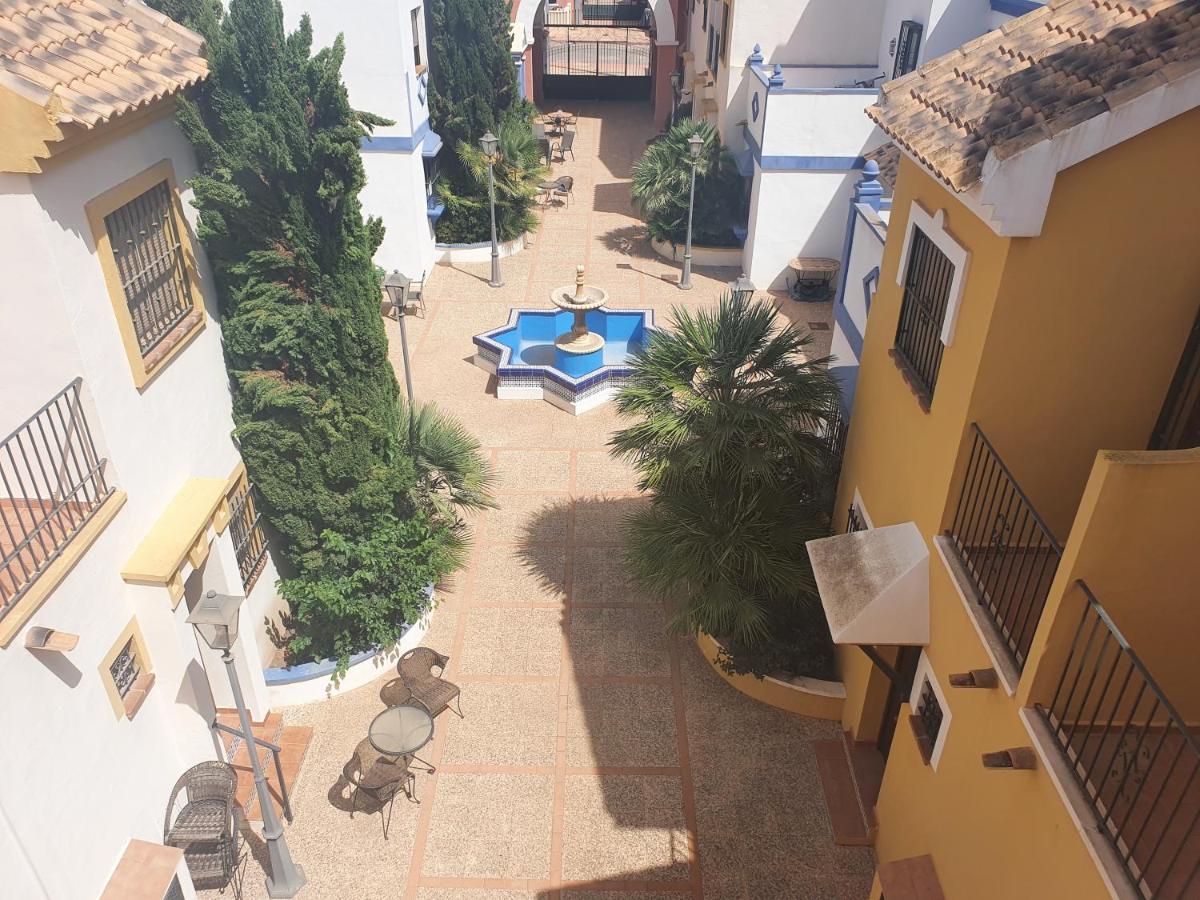 Calle Carlos Primero, Roda Exterior photo